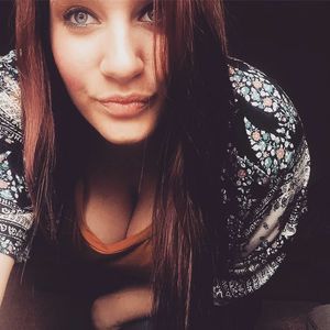 Meet your Posher, Katelyn